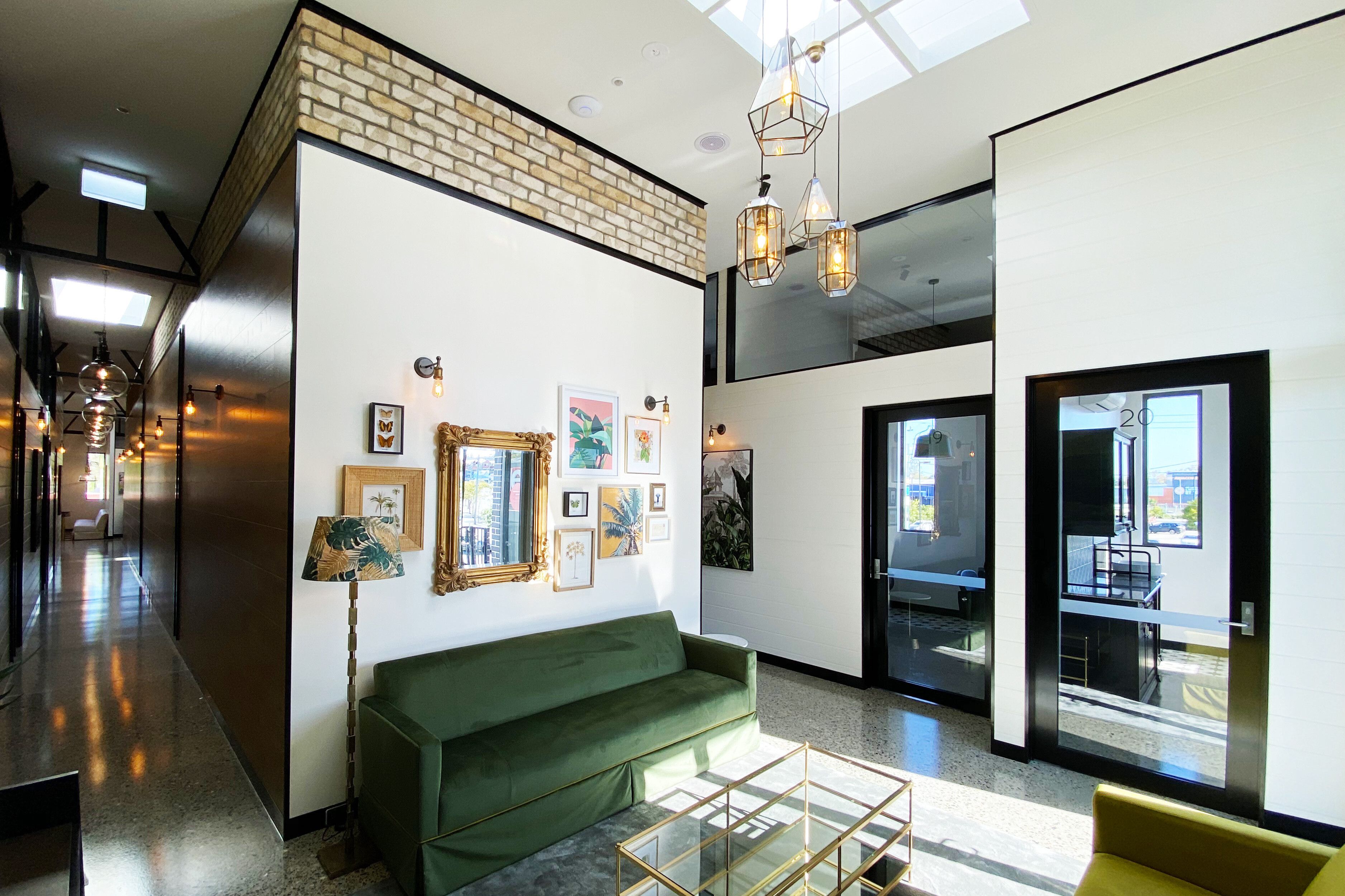 Freedom Suites Everton Park interior, view 1