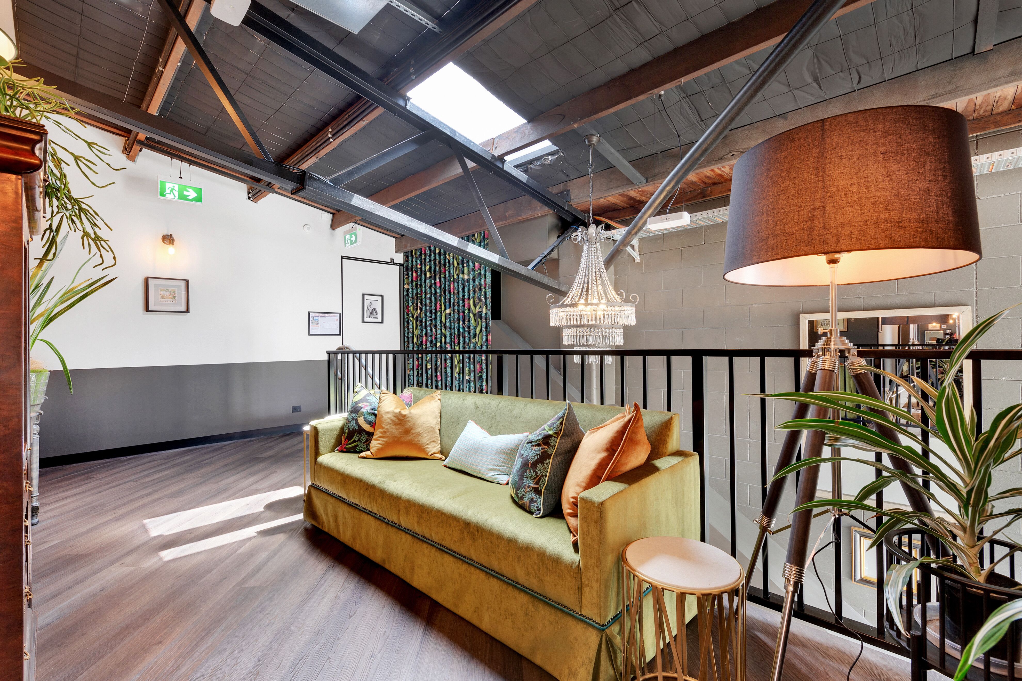 Freedom Suites West End interior, view 2