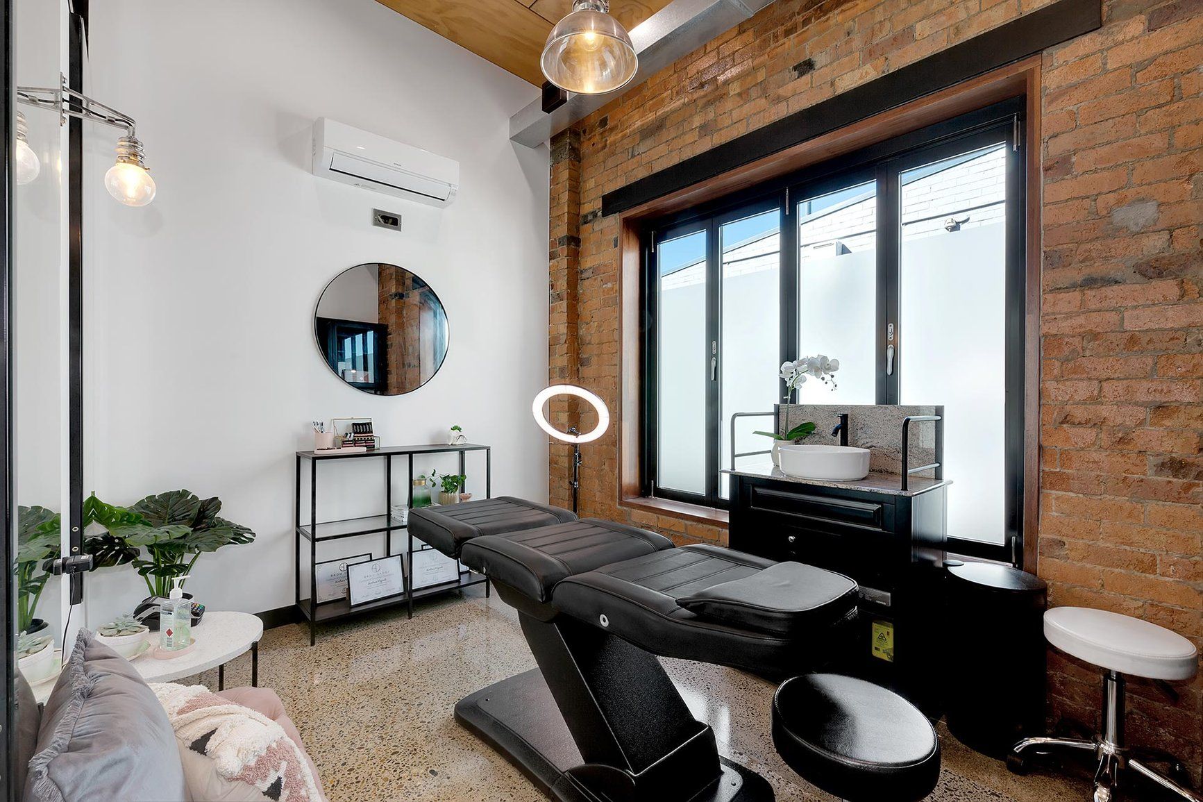 Freedom Suites Massage & Wellness Suite interior, view 1