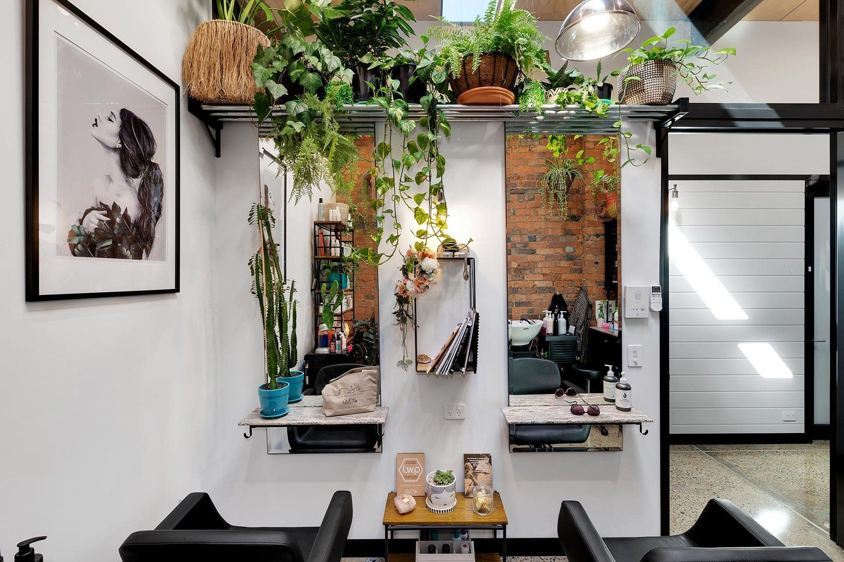 Freedom Suites Hair Salon Suite interior, view 3